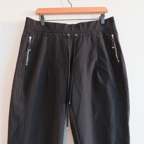 RAFFAELLO ROSSI Candy Pants in Black Pinstripe Travel Lounge Athleisure Sz 14 - Picture 3 of 14